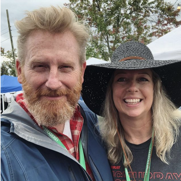 McMurray Hatchery and Rory Feek at Homesteaders of America